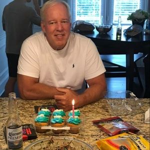 Meet your Posher, Warren